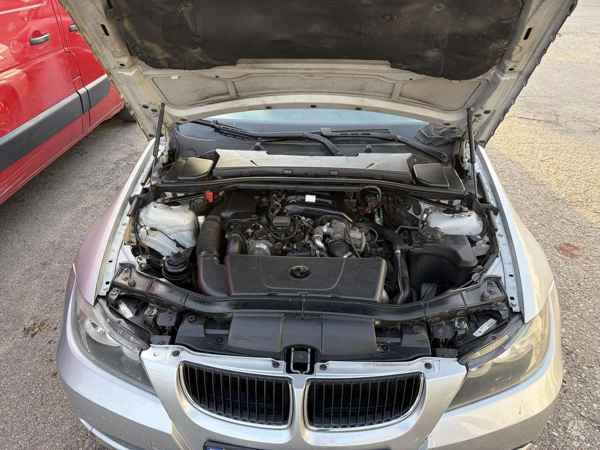 BMW 320, 2.0 l., Седан