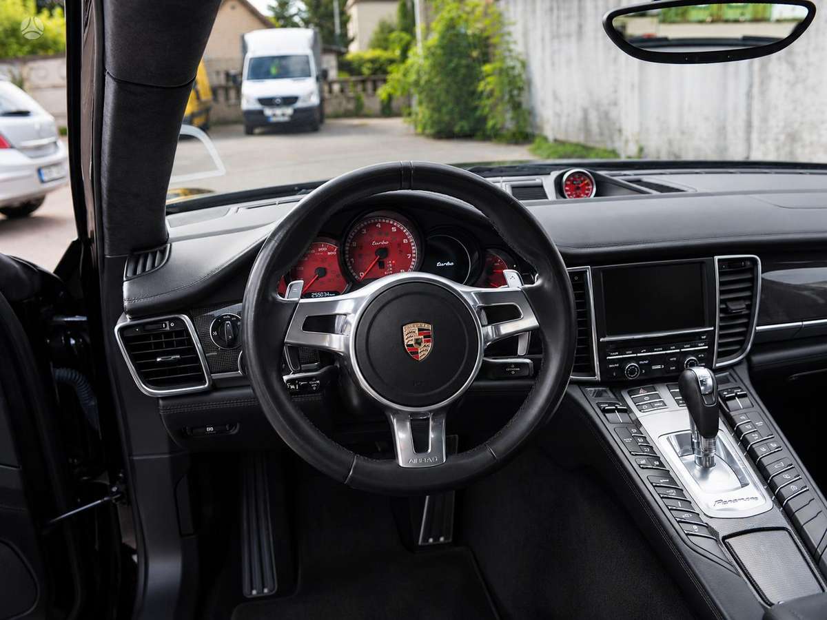 Porsche Panamera, 4.8 l., hatchback