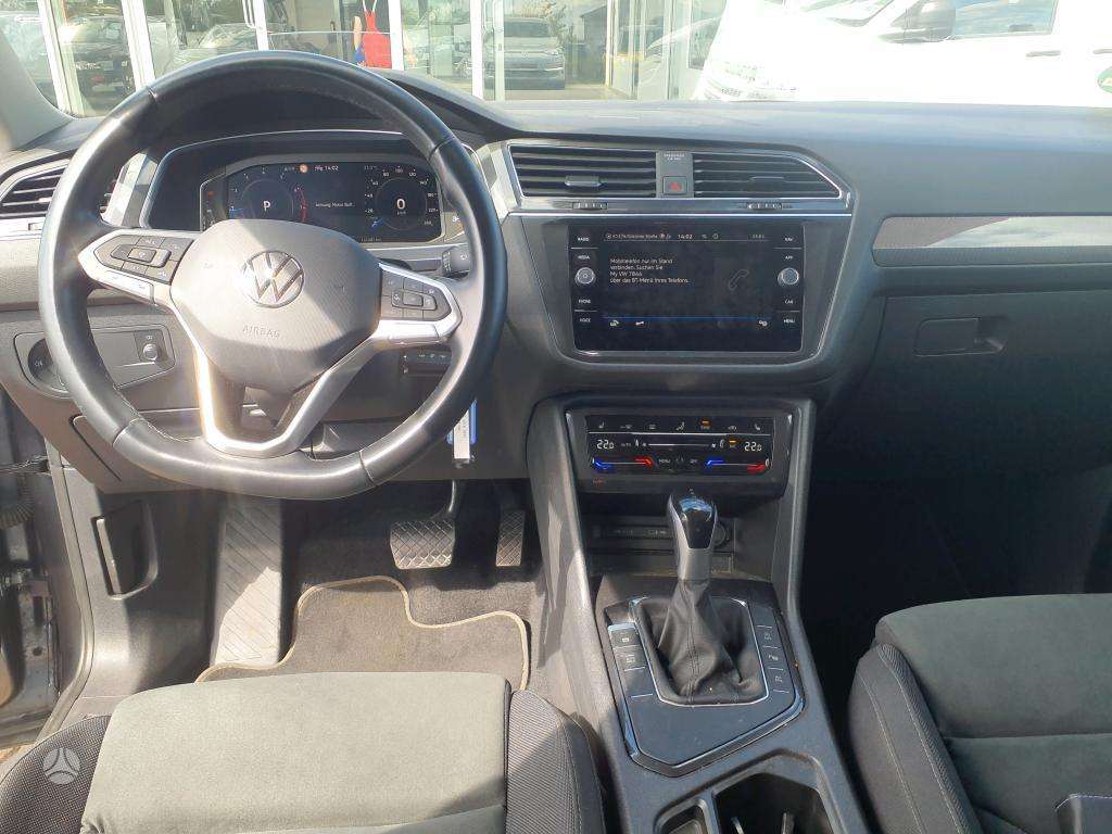 Volkswagen Tiguan - 8