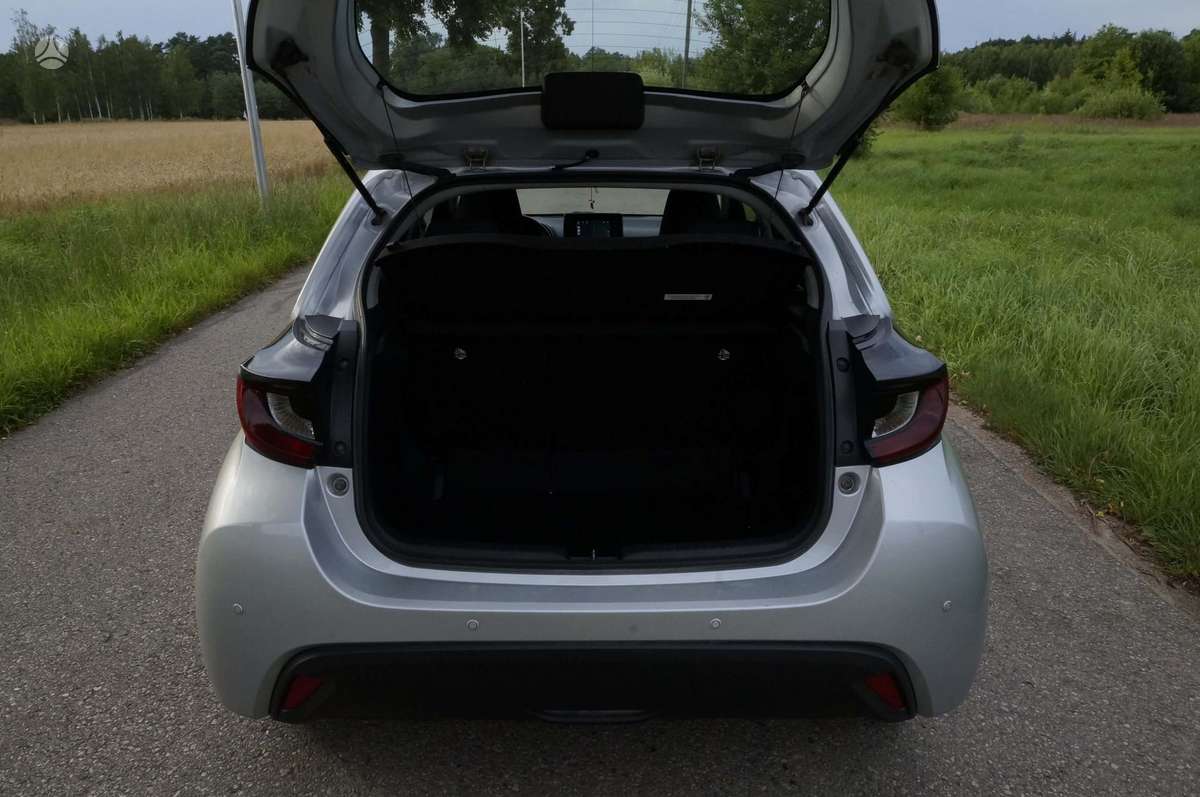Toyota Yaris - 7