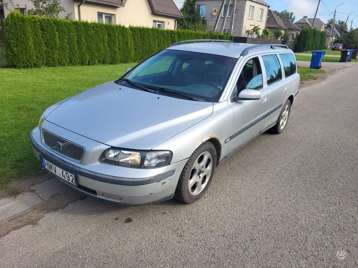 Volvo V70, 2.4 l., wagon