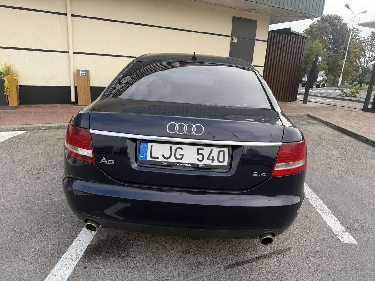 Audi A6, 2.4 l., Седан