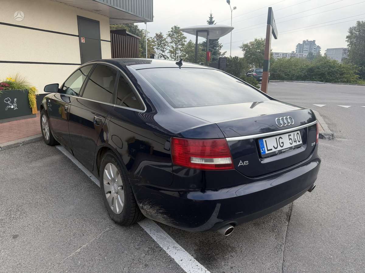 Audi A6, 2.4 l., Седан