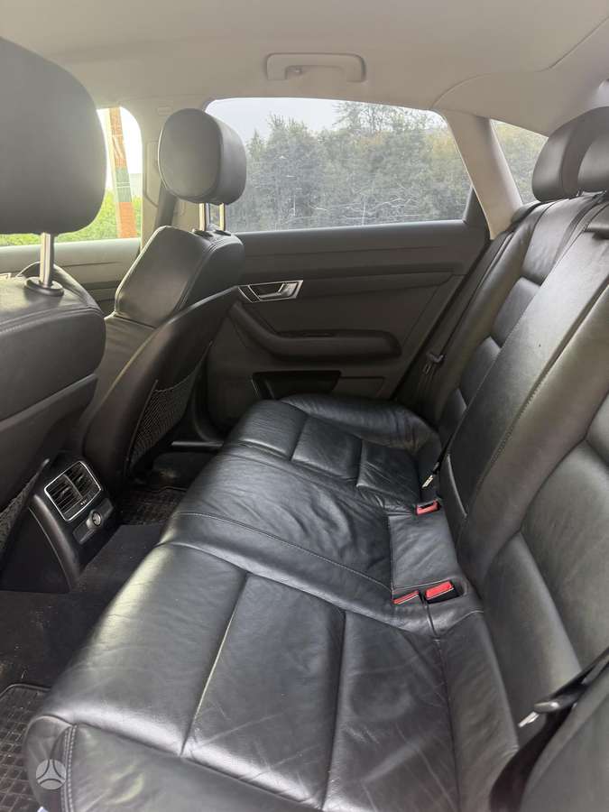 Audi A6, 2.4 l., Седан