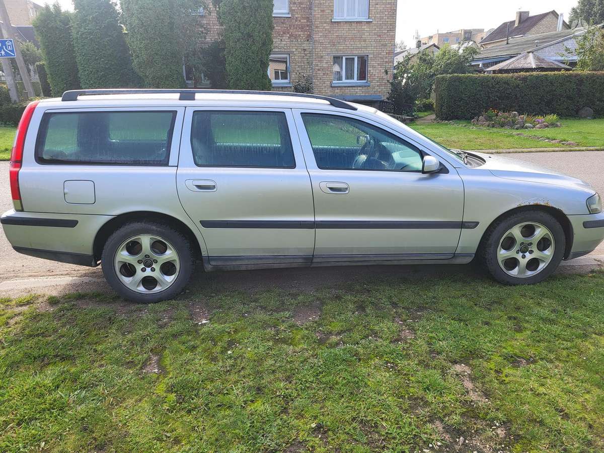 Volvo V70 - 4