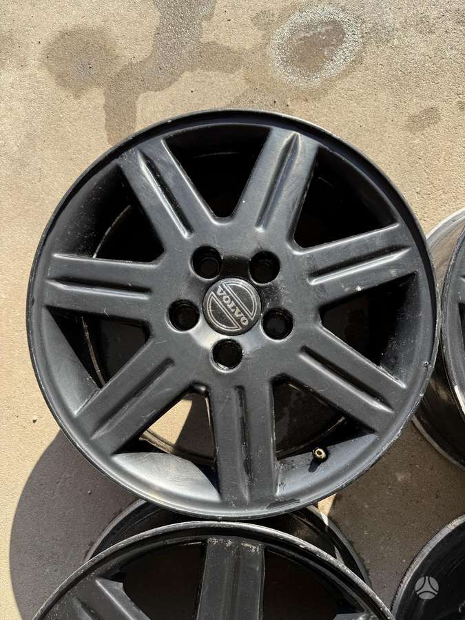 Volvo, lengvojo lydinio, R16