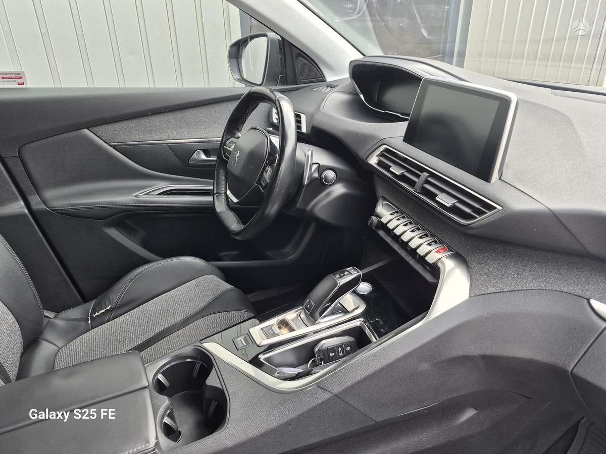 Peugeot 3008 - 9