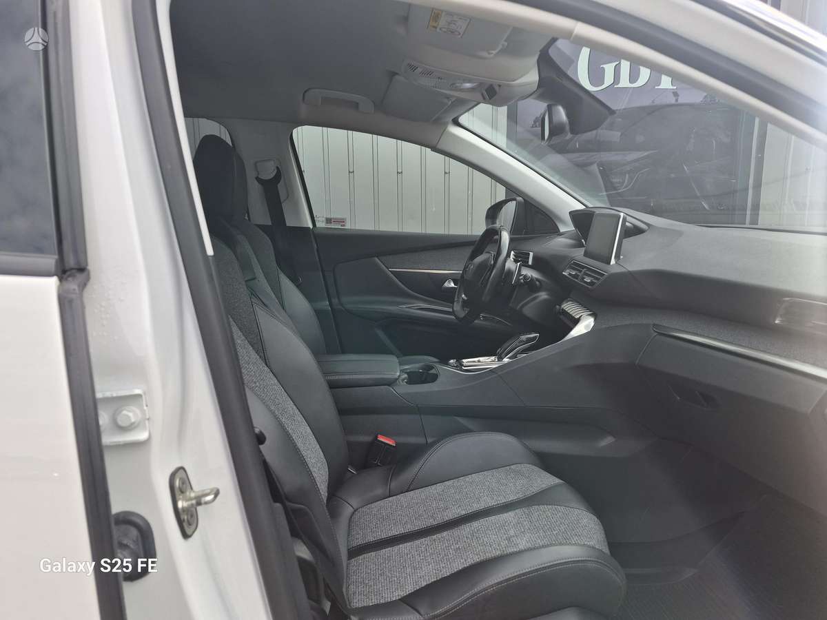 Peugeot 3008 - 10