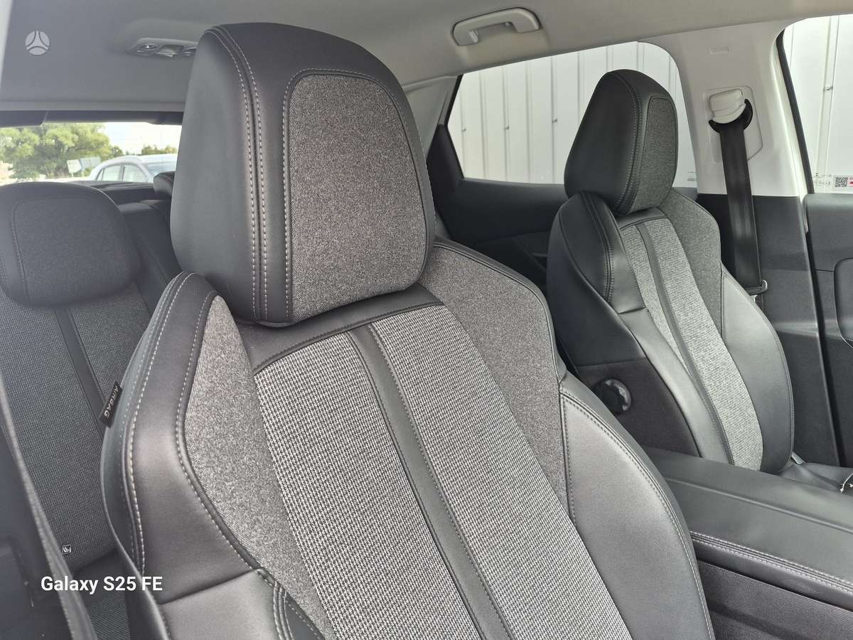 Peugeot 3008 - 11