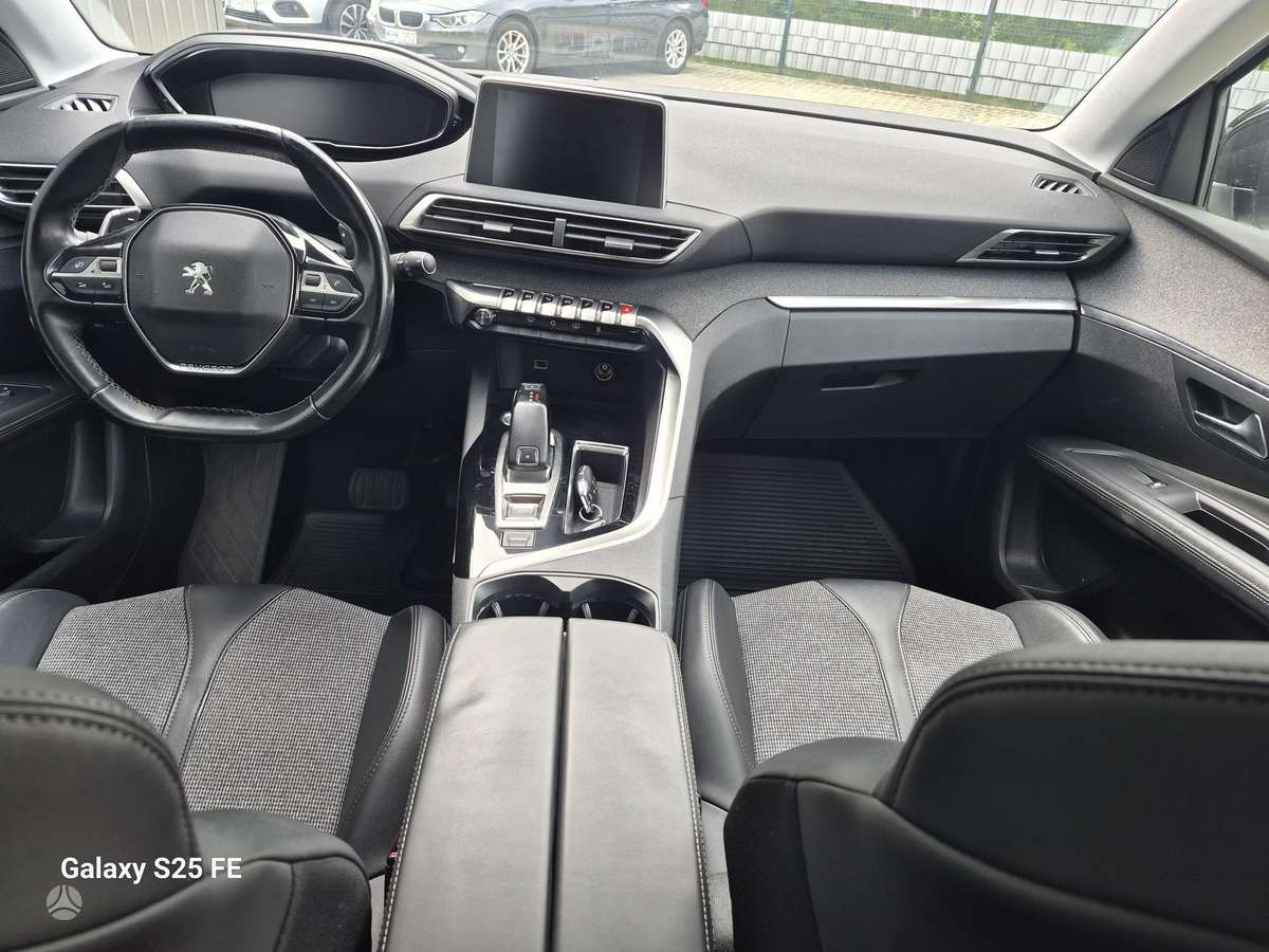 Peugeot 3008 - 12