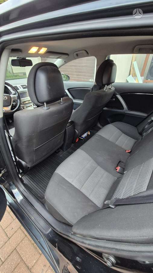 Toyota Avensis - 6