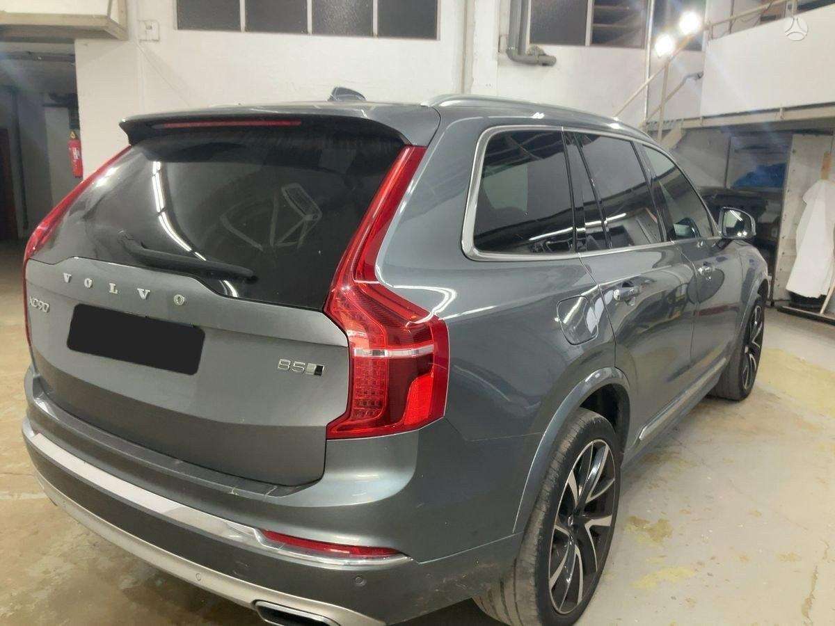 Volvo XC90 - 6