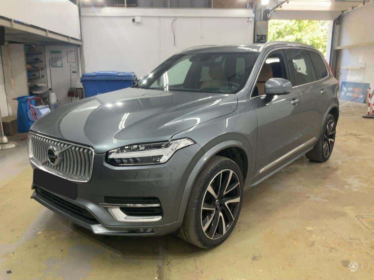 Volvo XC90 - 1