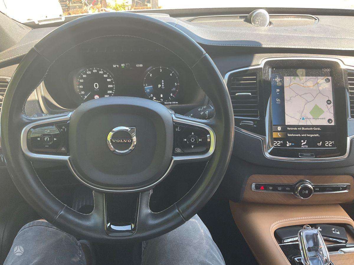 Volvo XC90 - 8