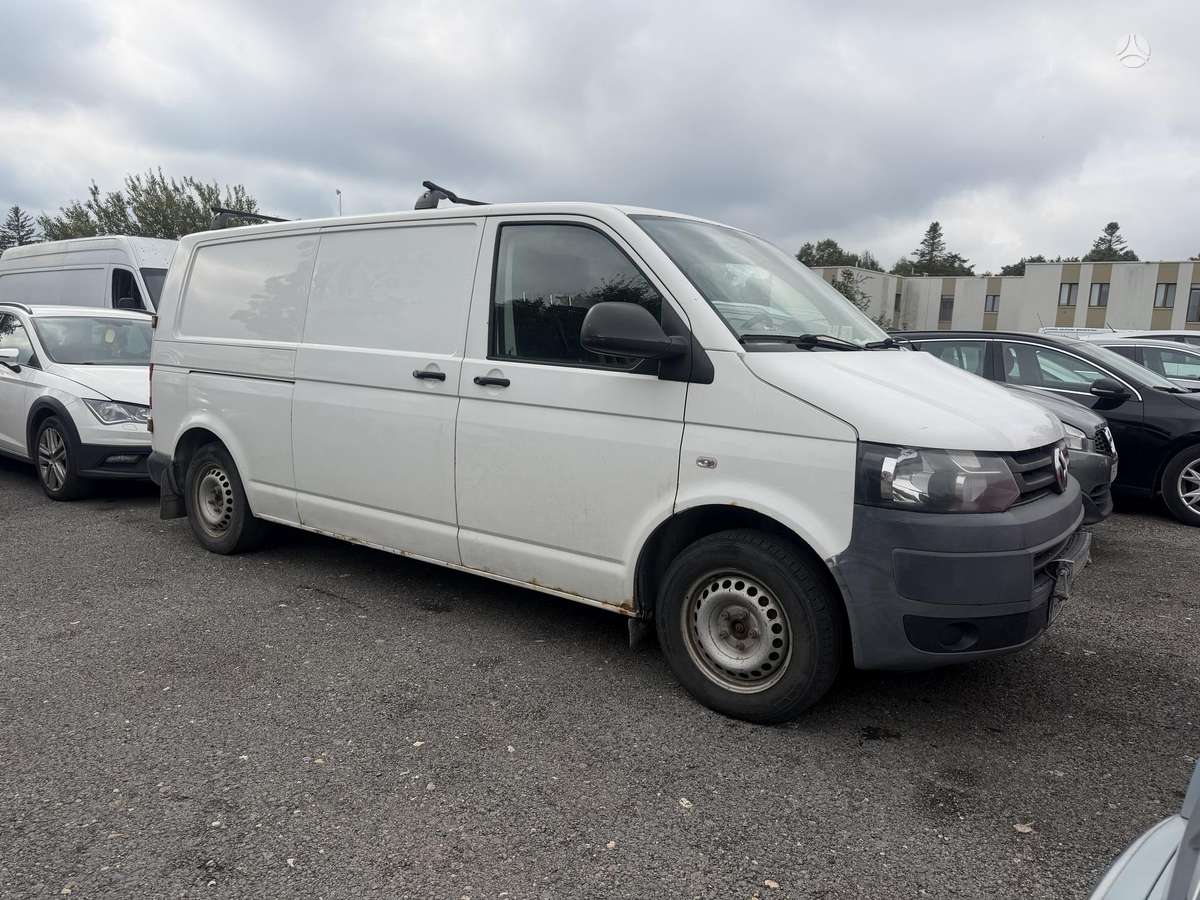 Volkswagen Transporter - 1