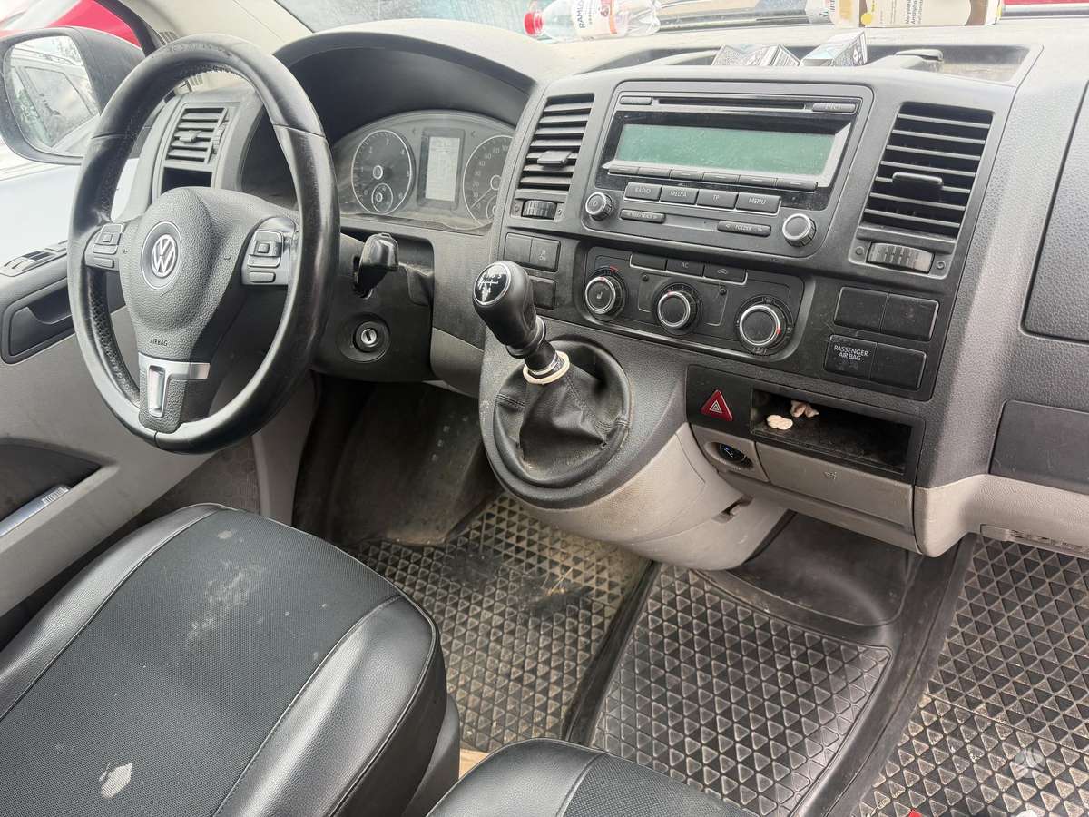 Volkswagen Transporter - 6