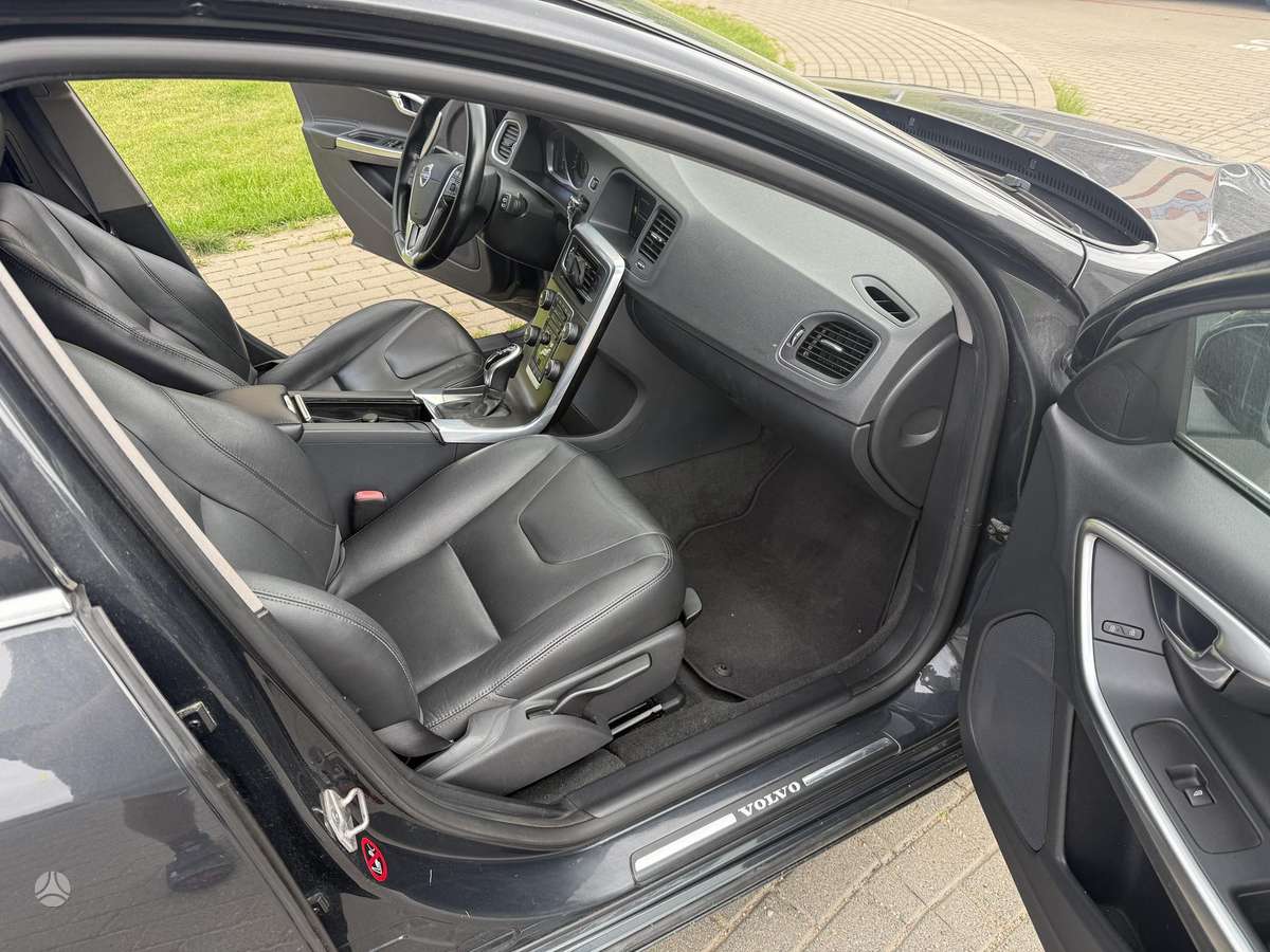 Volvo V60 - 8