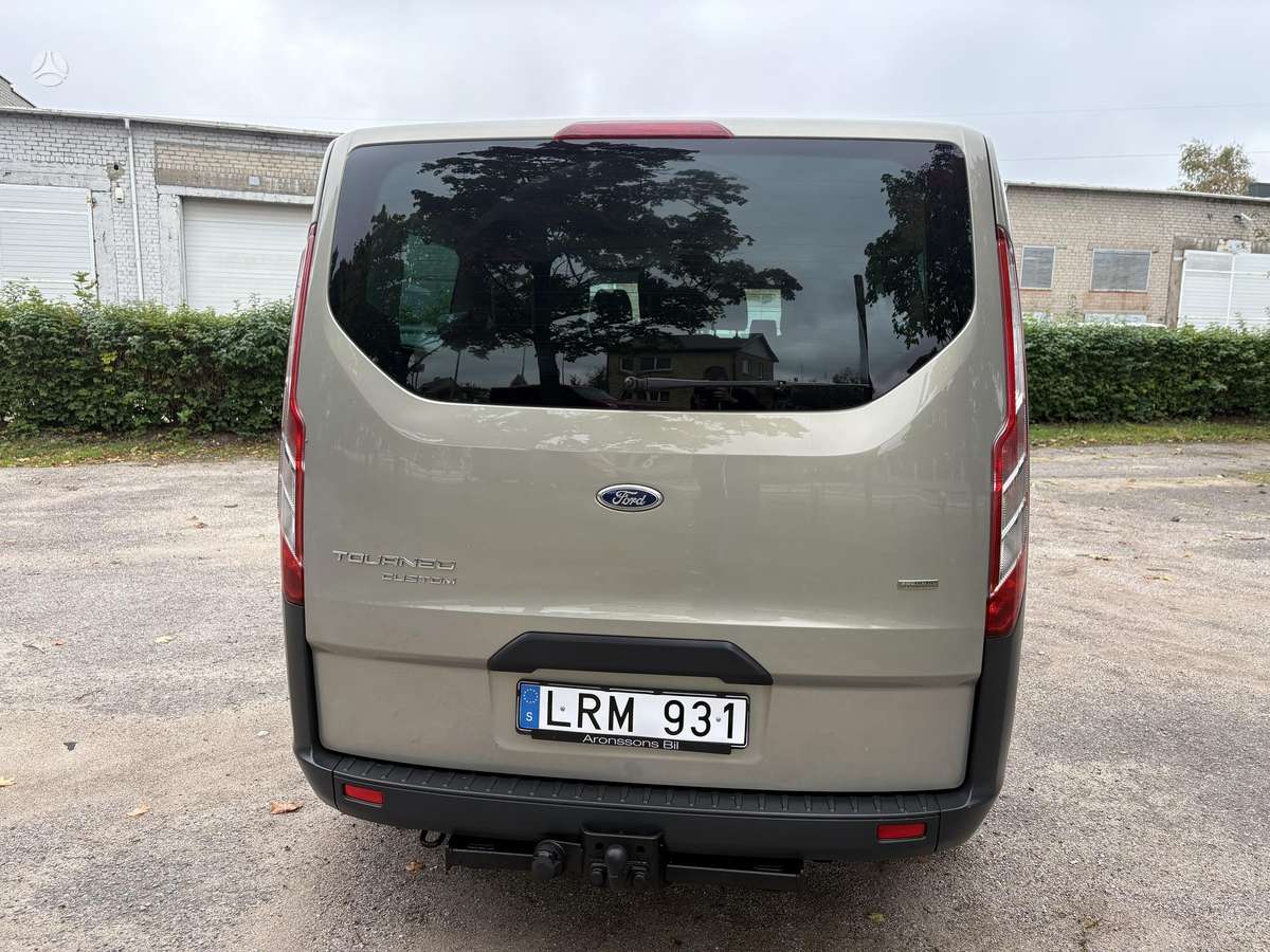 Ford Tourneo Custom - 6