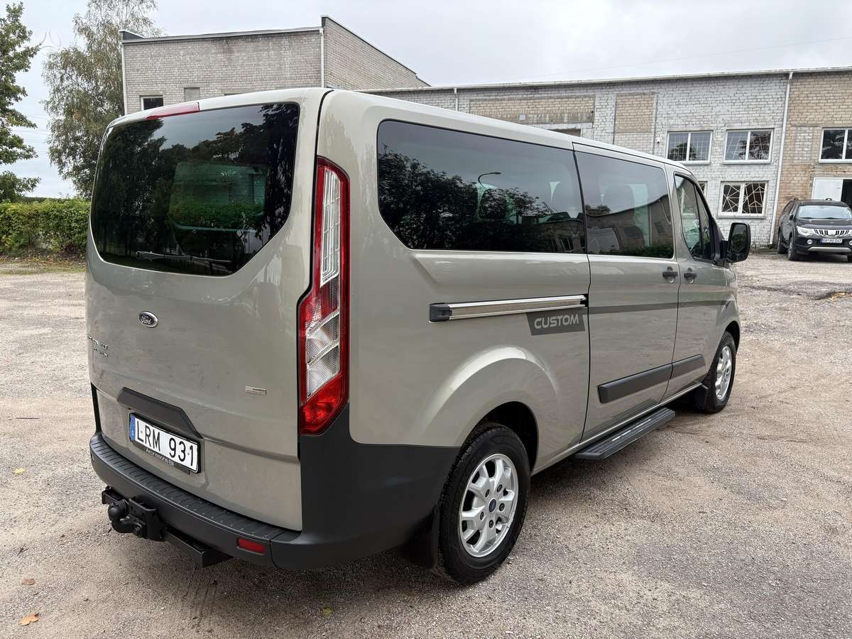 Ford Tourneo Custom - 5