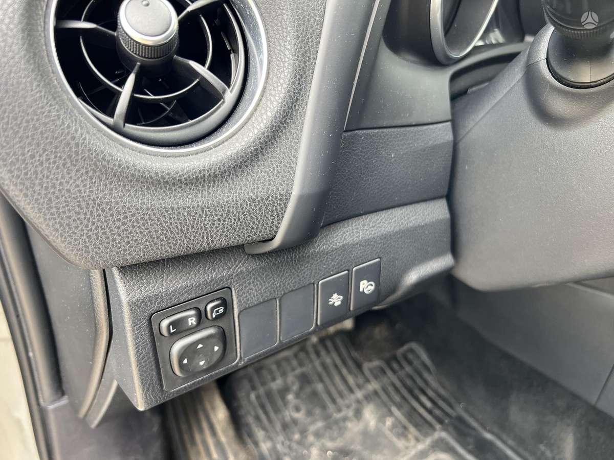 Toyota Auris, 1.2 l., Универсал