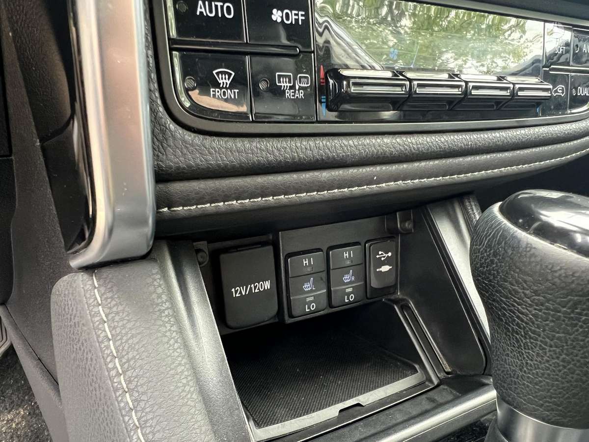 Toyota Auris, 1.2 l., Универсал