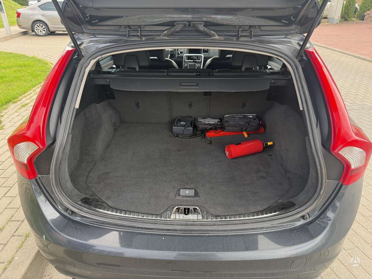 Volvo V60, 1.6 l., Универсал