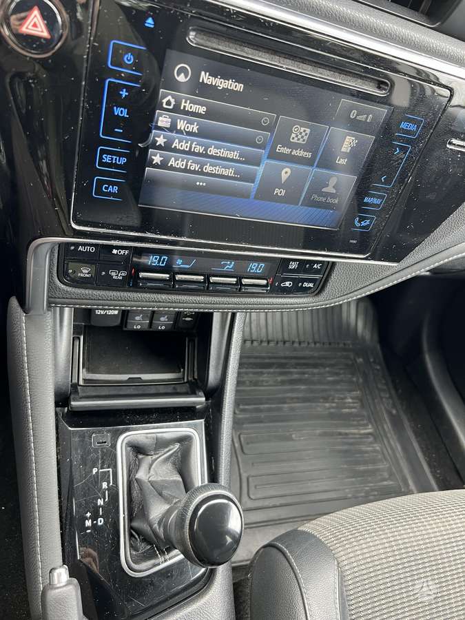 Toyota Auris, 1.2 l., Универсал