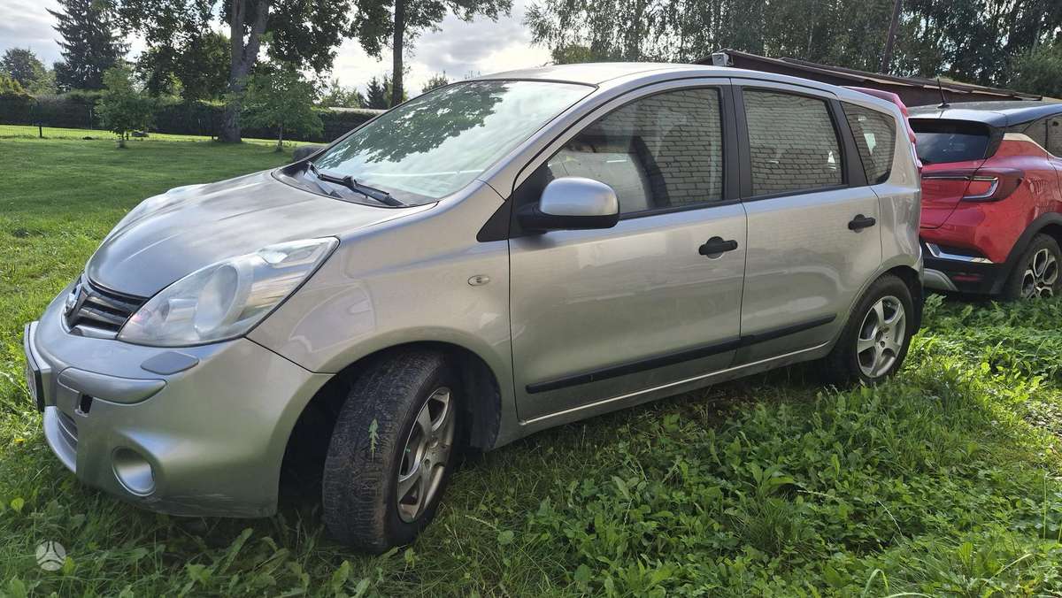 Nissan Note, 1.5 l., hatchback