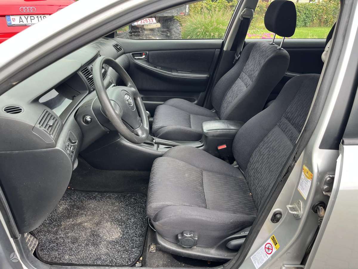 Toyota Corolla - 7