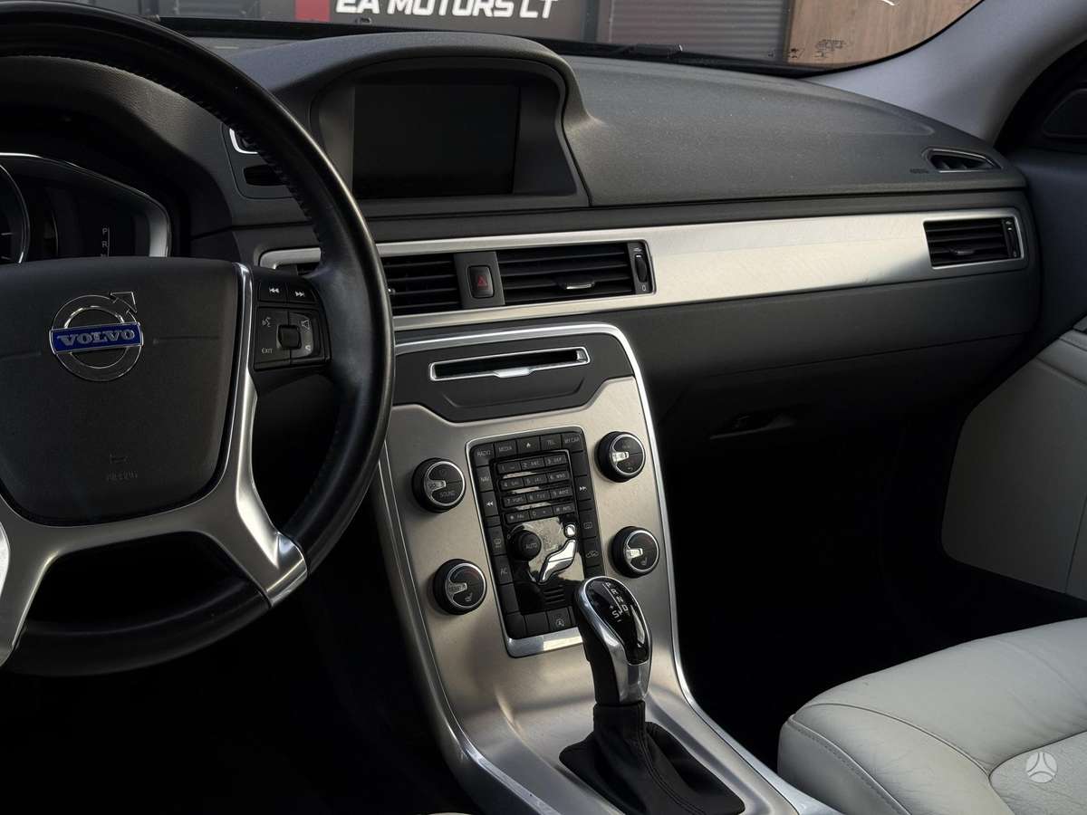Volvo V70 - 10