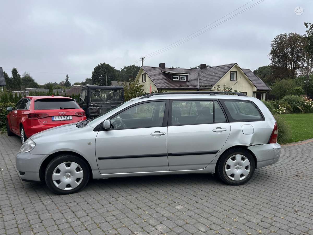Toyota Corolla - 5