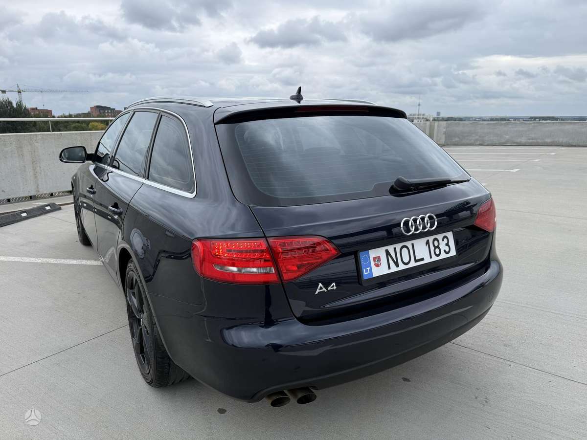 Audi A4, 2.0 l., Универсал