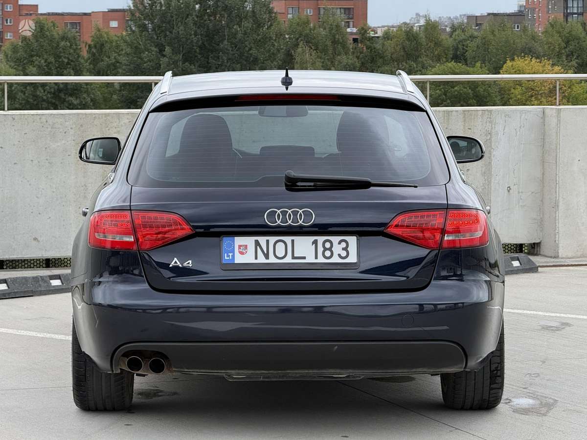 Audi A4, 2.0 l., Универсал