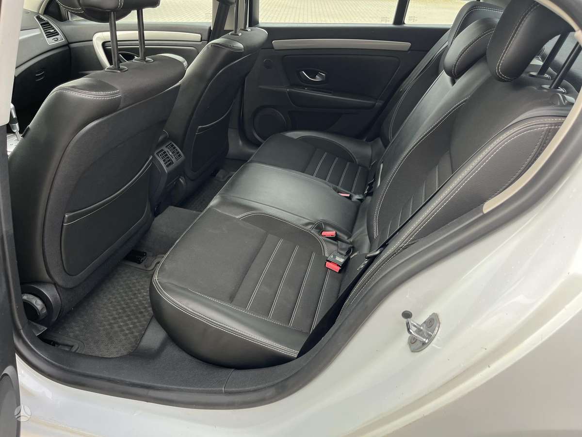 Renault Laguna, 1.5 l., hatchback