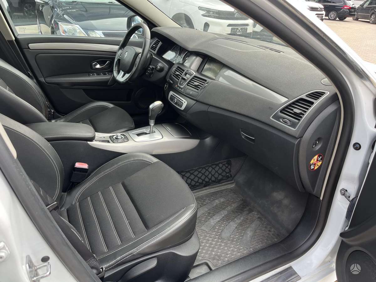 Renault Laguna, 1.5 l., hatchback