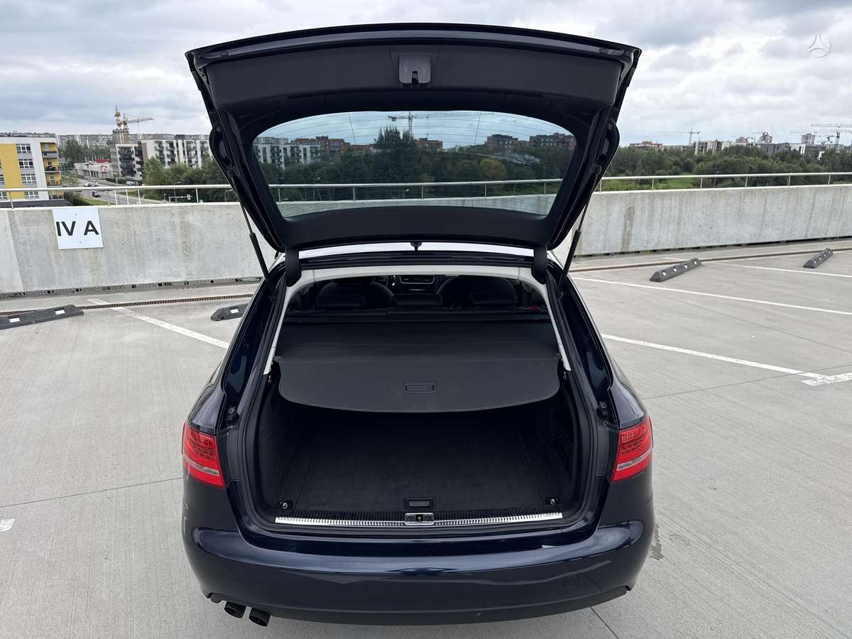Audi A4, 2.0 l., Универсал