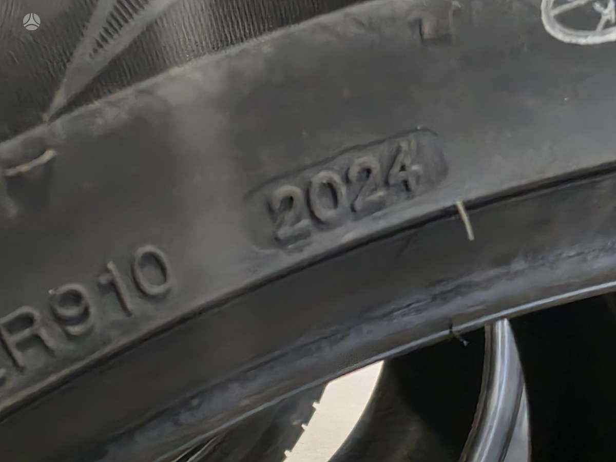 Rotalla Setula w race, winter 315/40 R21