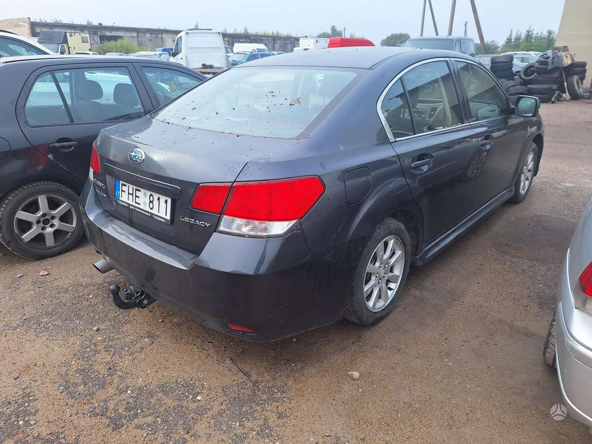 Subaru Legacy - 3