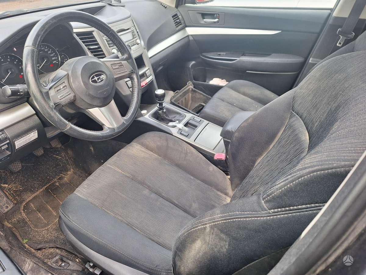 Subaru Legacy - 5
