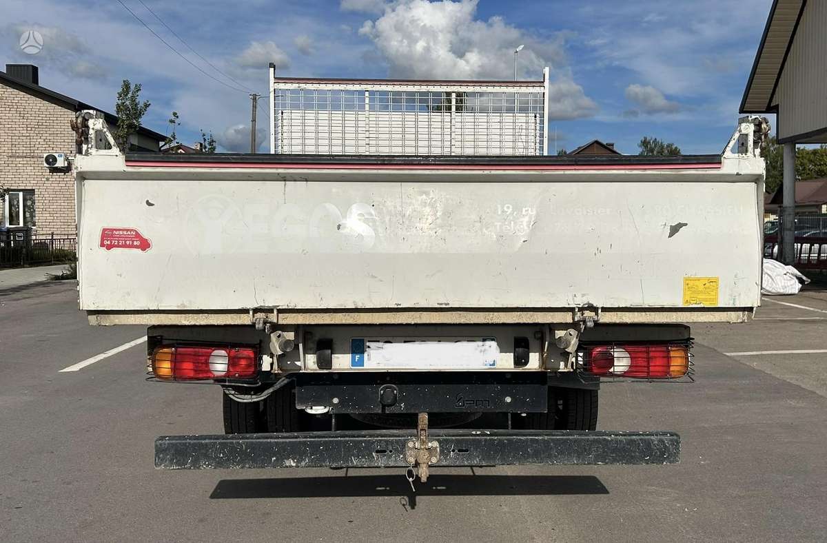 Nissan Nv400, самосвалы