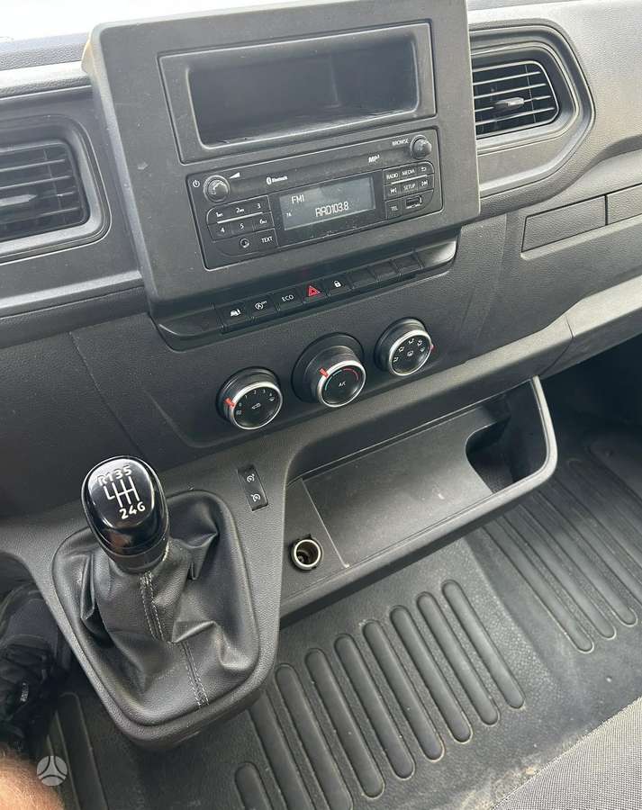 Nissan Nv400, savivarčiai