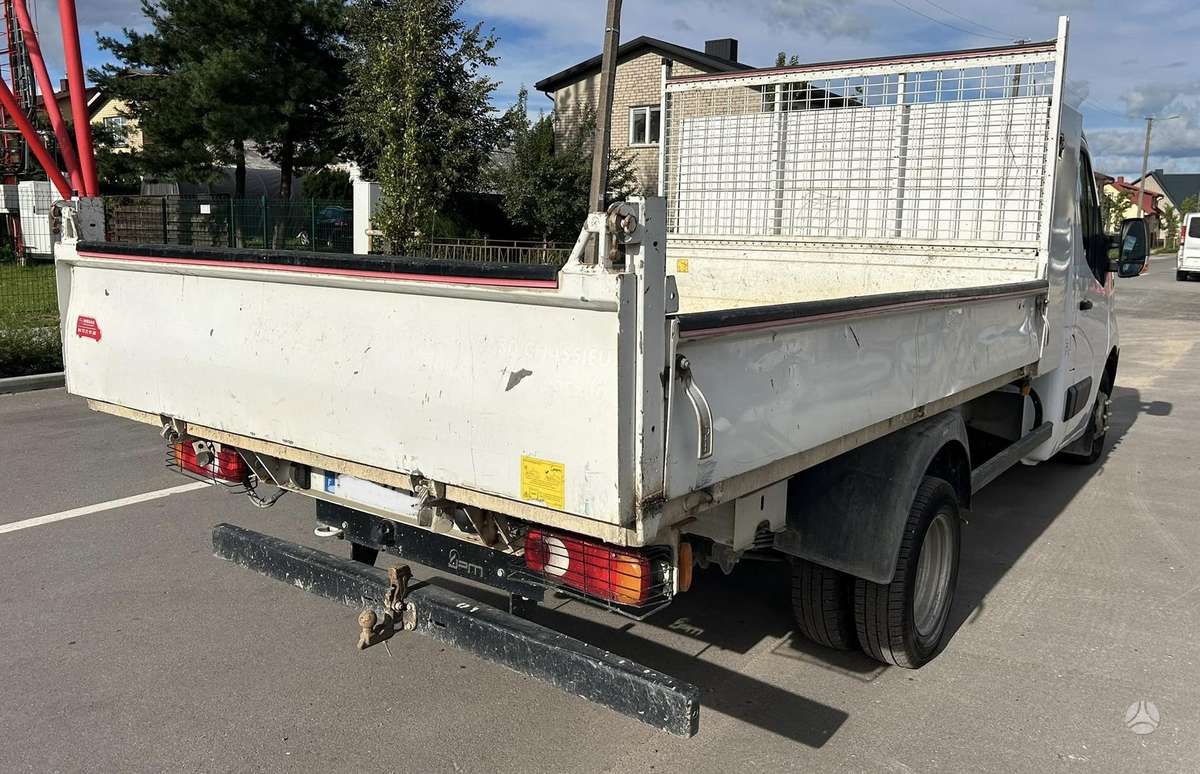 Nissan Nv400, самосвалы