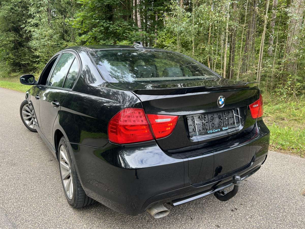 BMW 320, 2.0 l., Седан