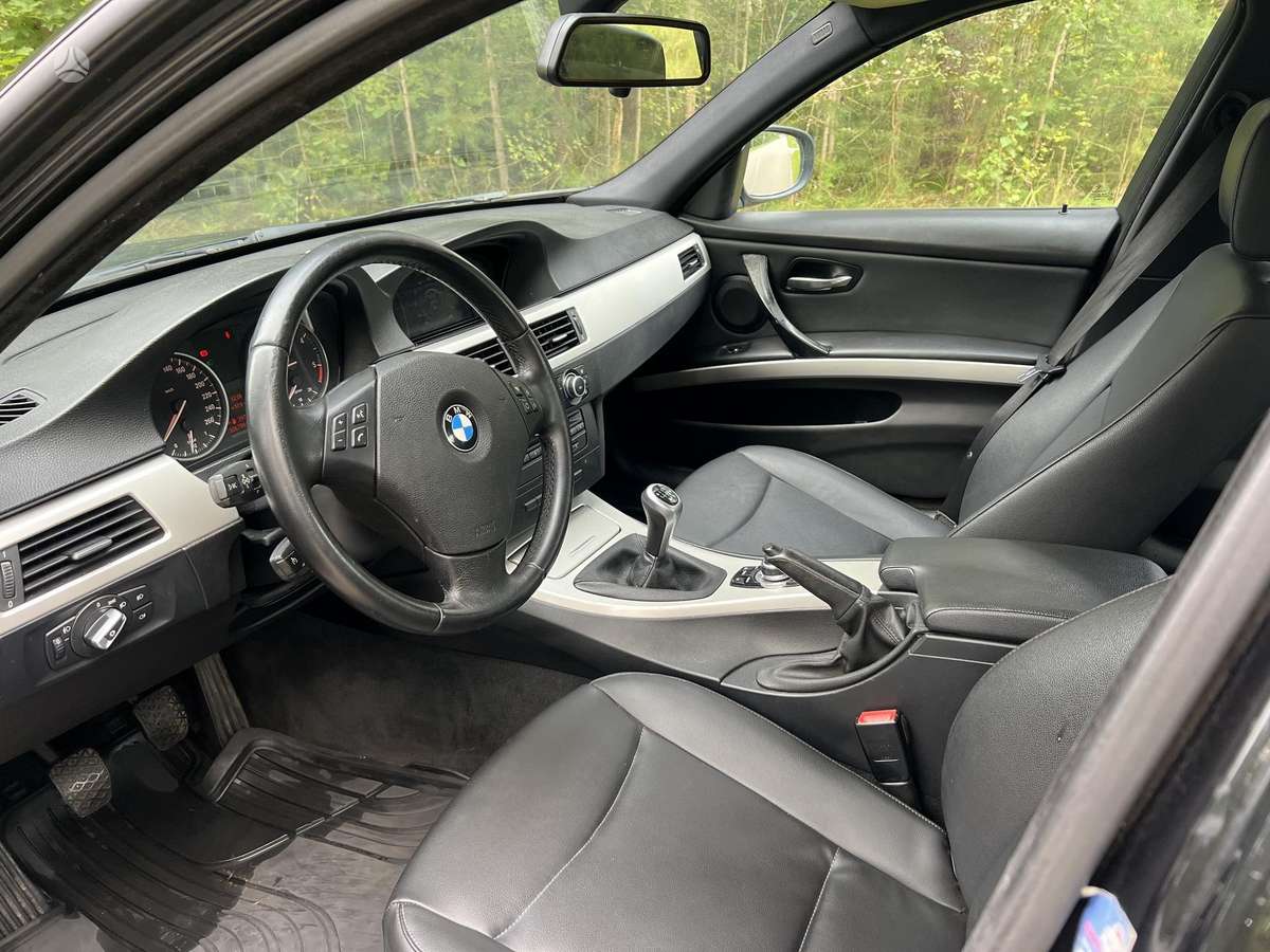 BMW 320, 2.0 l., Седан