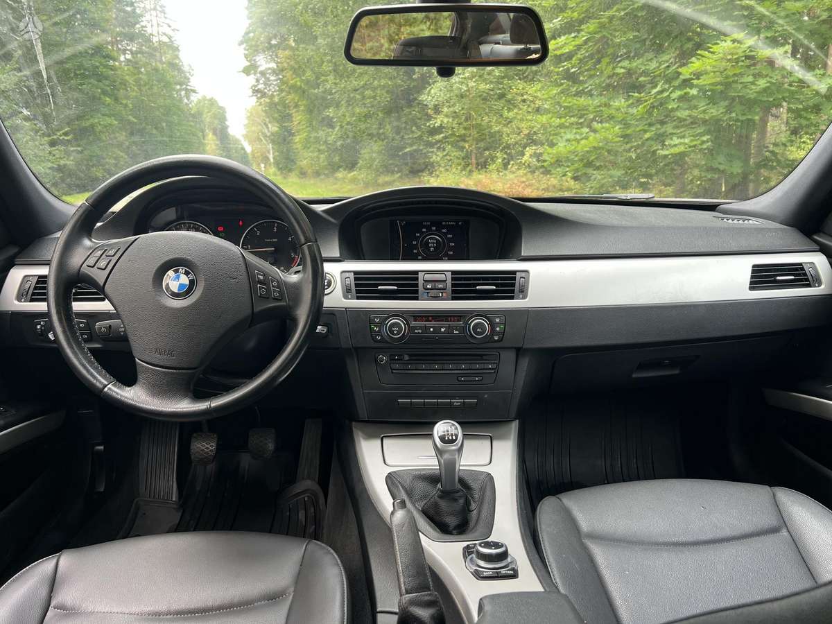 BMW 320, 2.0 l., Седан