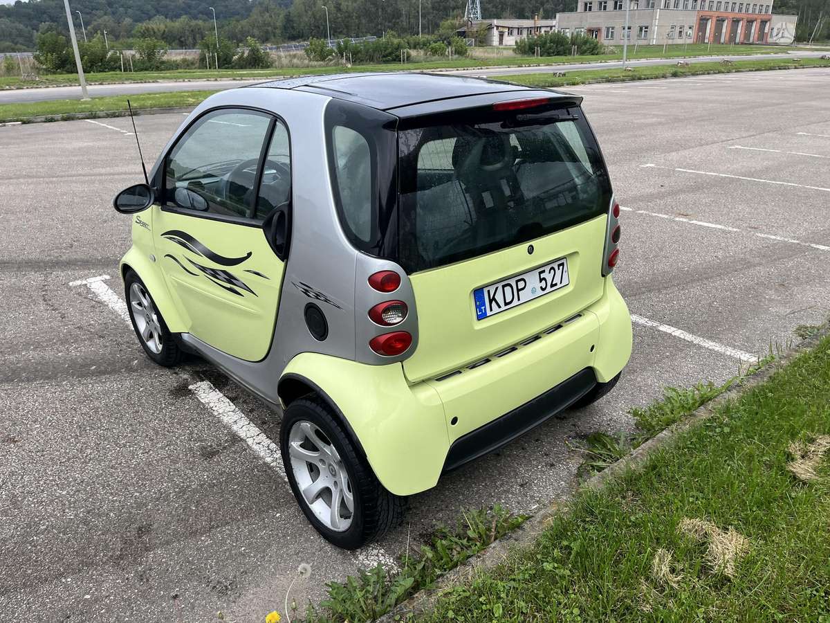 Smart Fortwo Coupe - 4