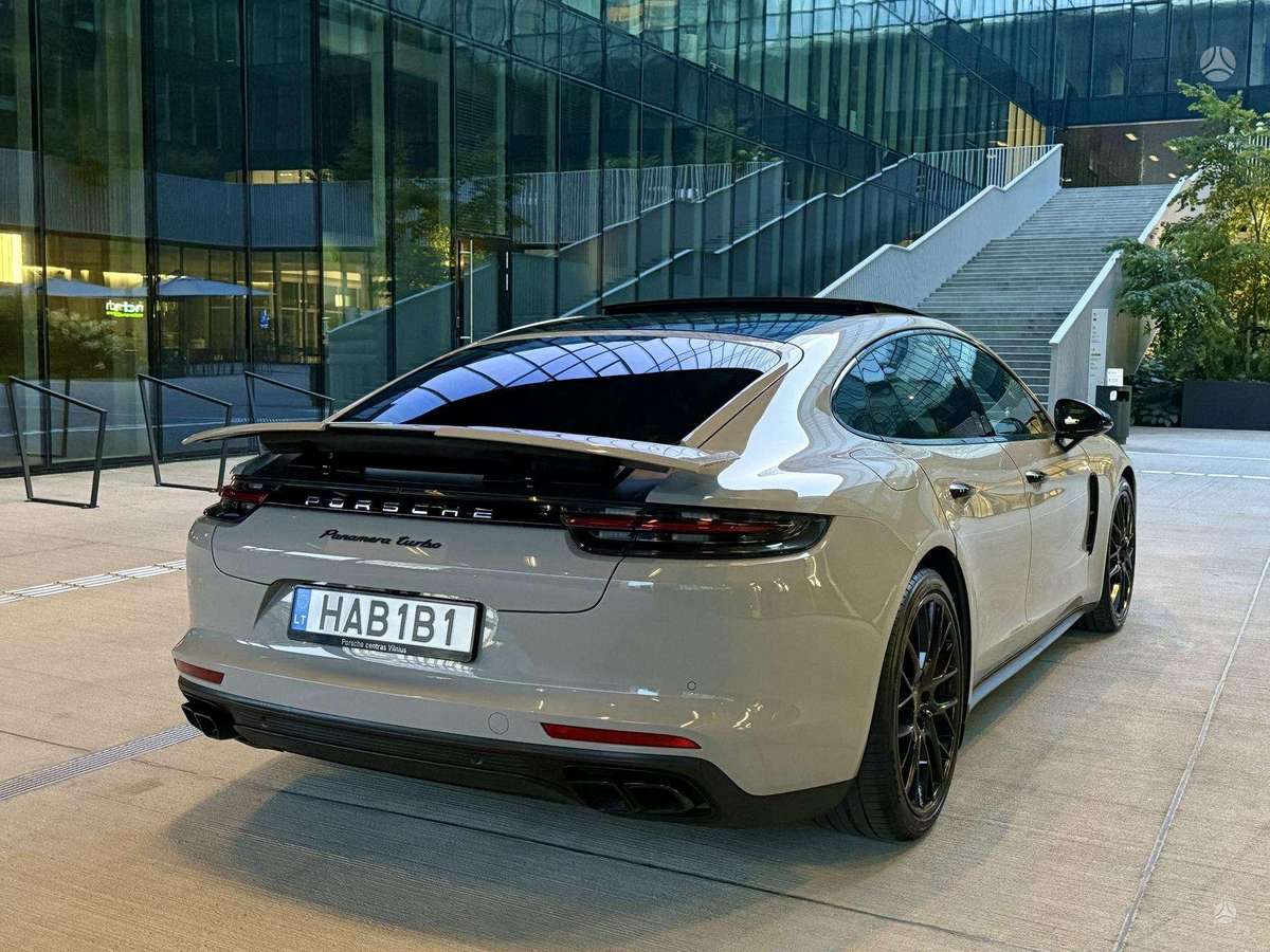 Porsche Panamera - 2