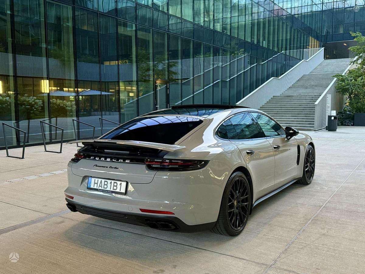 Porsche Panamera - 6