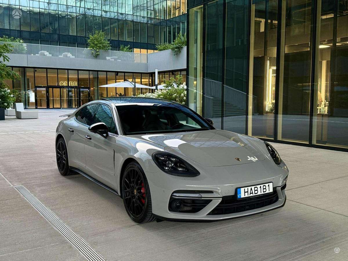 Porsche Panamera - 7