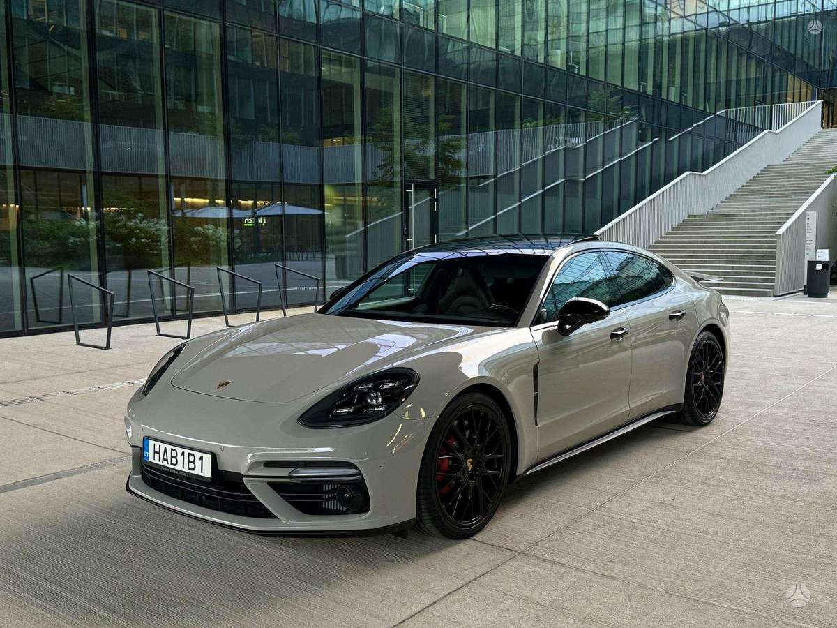 Porsche Panamera - 9